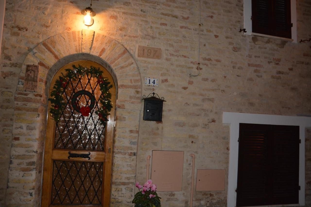 B&B Porta Girone Civitanova Alta Exterior photo