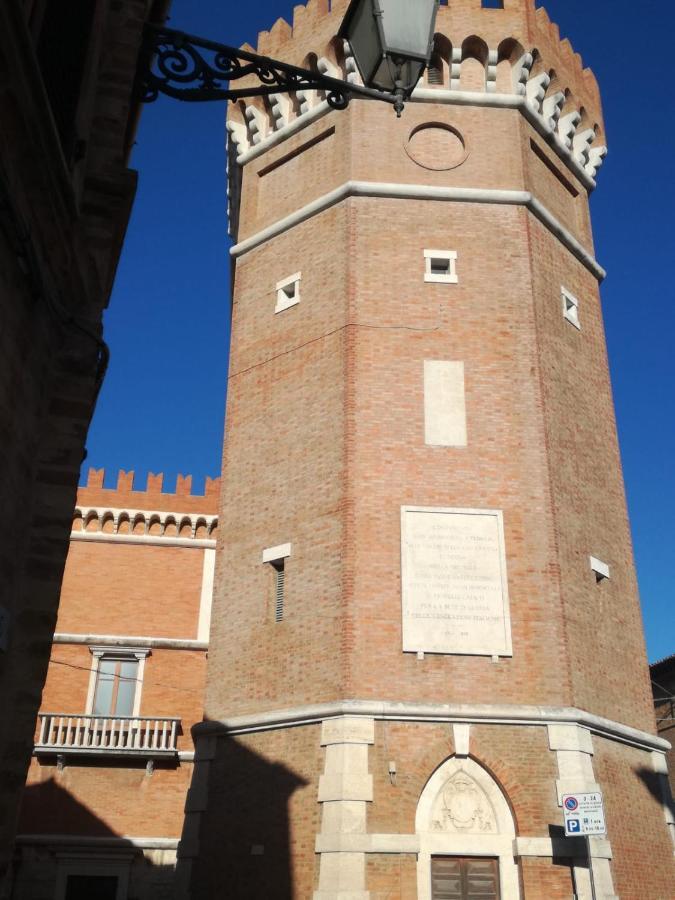 B&B Porta Girone Civitanova Alta Exterior photo