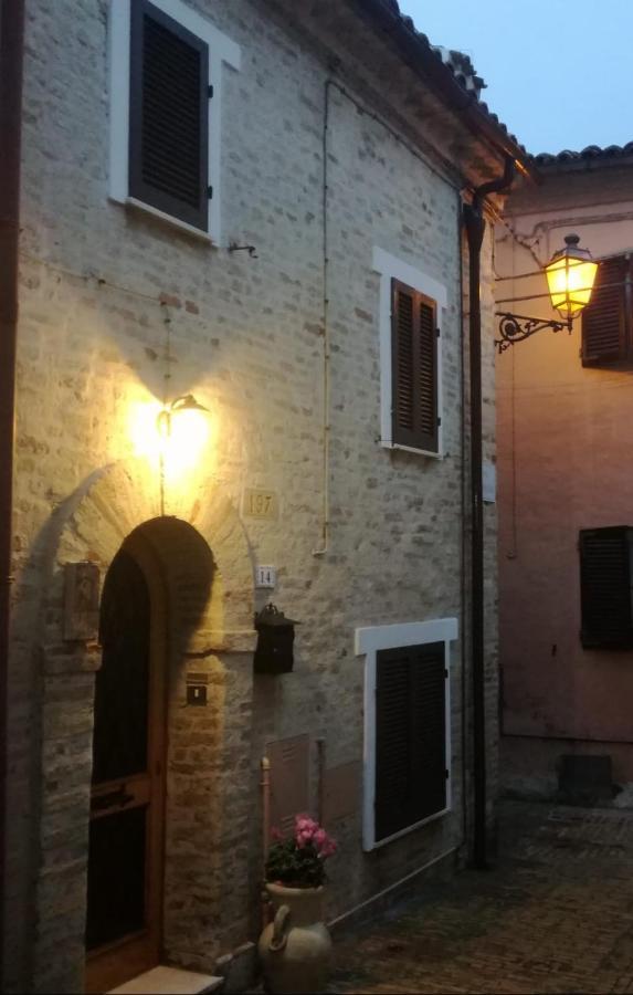 B&B Porta Girone Civitanova Alta Exterior photo