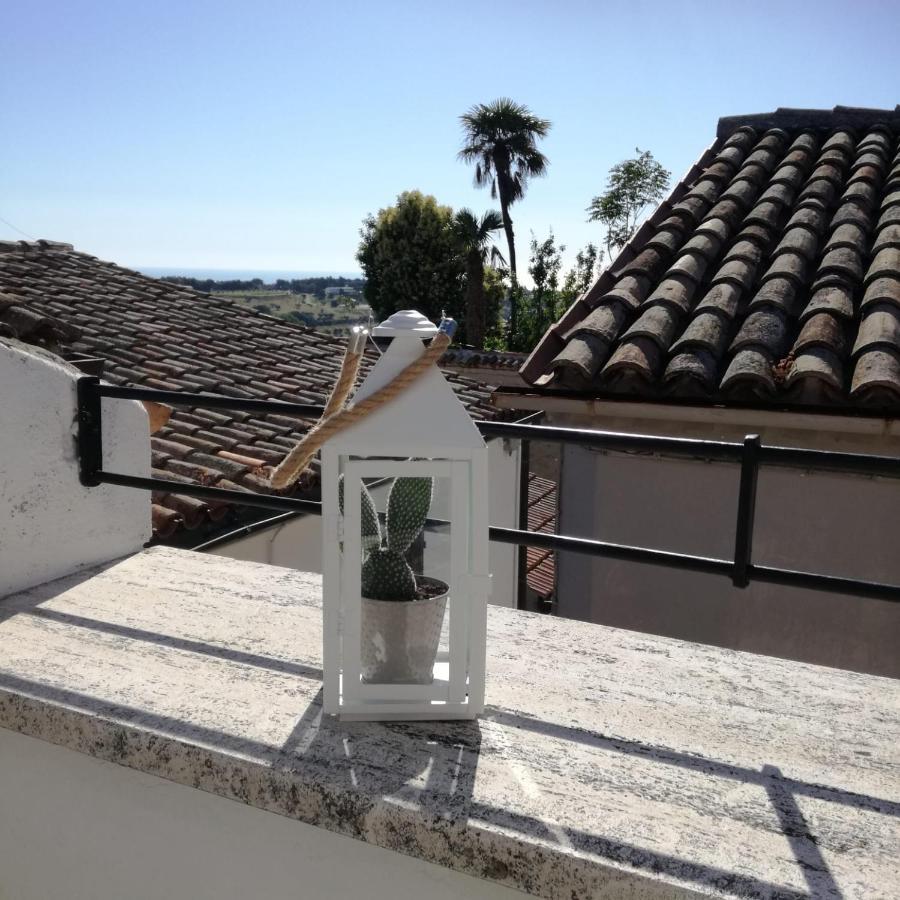 B&B Porta Girone Civitanova Alta Exterior photo